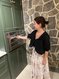 Elizabeth Candid Elizabeth Candid